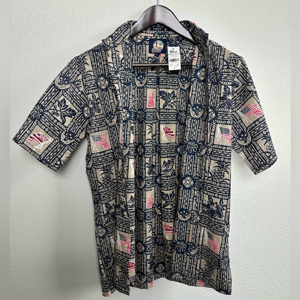 Reyn Spooner Hawaiian Button Down Shirt